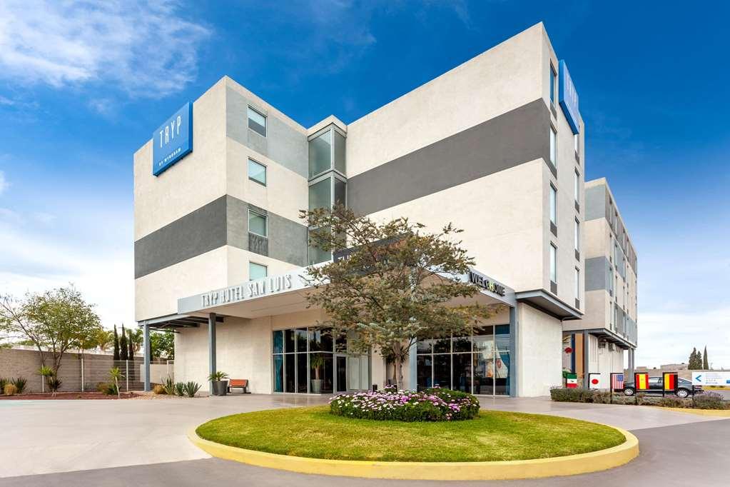 Tryp By Wyndham San Luis Potosi Hotel & Suites Extérieur photo