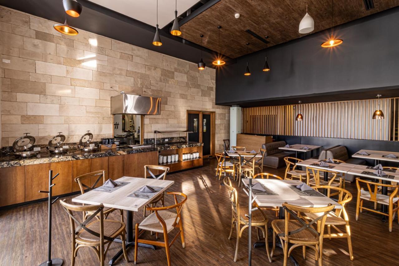 Tryp By Wyndham San Luis Potosi Hotel & Suites Extérieur photo