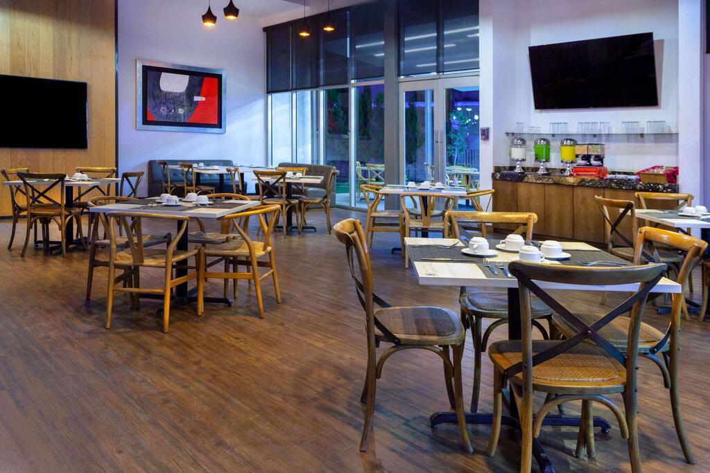 Tryp By Wyndham San Luis Potosi Hotel & Suites Extérieur photo